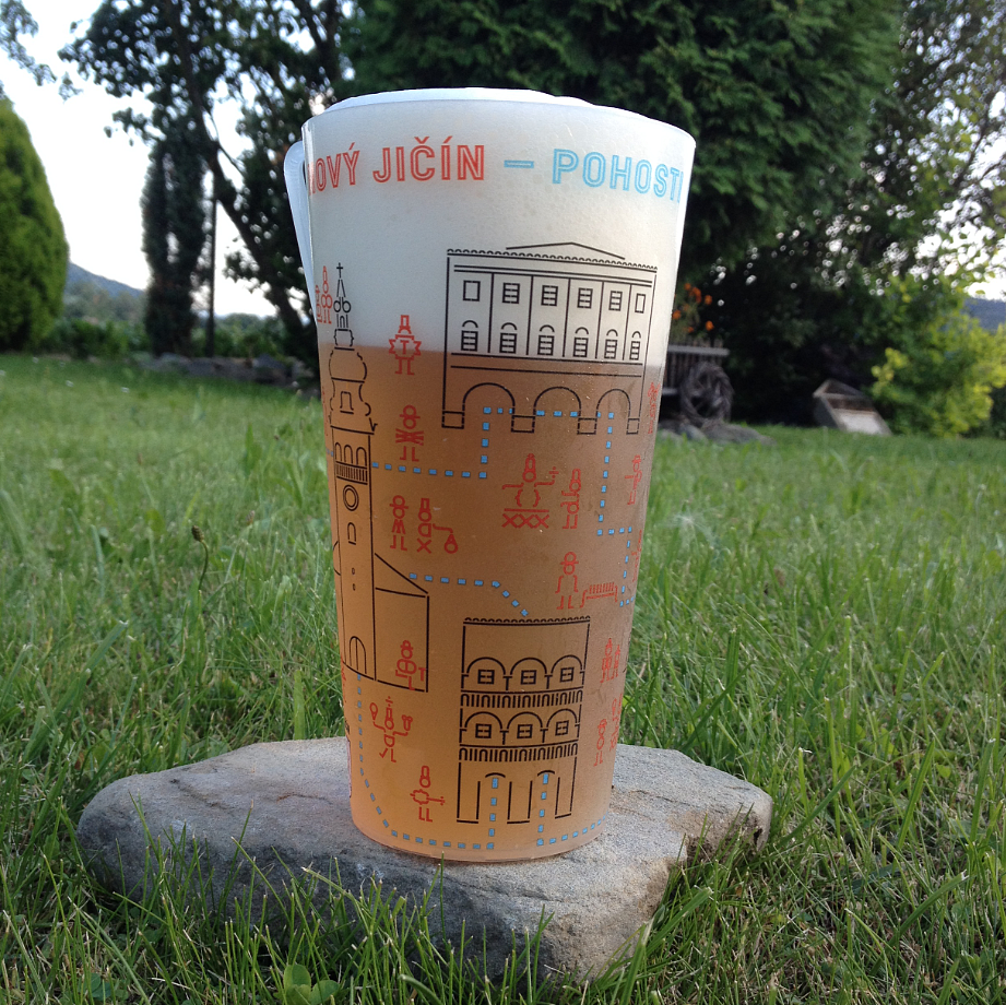 Refundable cups